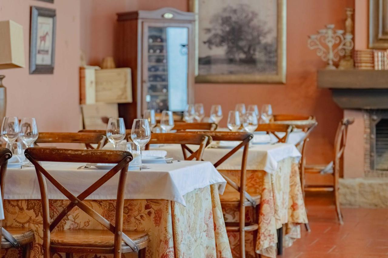 Posada Real Restaurante El Linar Del Zaire Burgohondo Luaran gambar