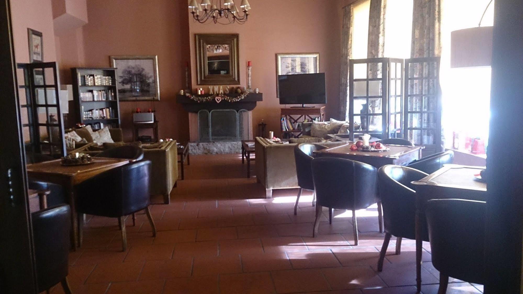 Posada Real Restaurante El Linar Del Zaire Burgohondo Luaran gambar